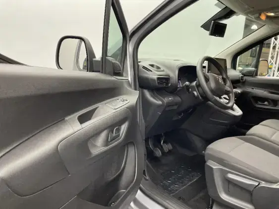 TOYOTA PROACE COMBI II - voiture d'occasion - Photo 16