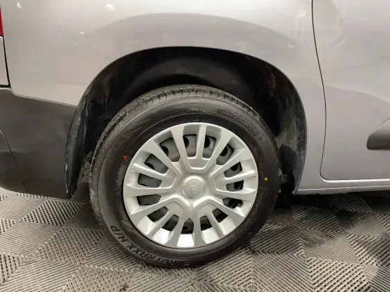 TOYOTA PROACE COMBI II - voiture d'occasion - Photo 22