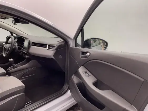 RENAULT CLIO V - voiture d'occasion - Photo 20