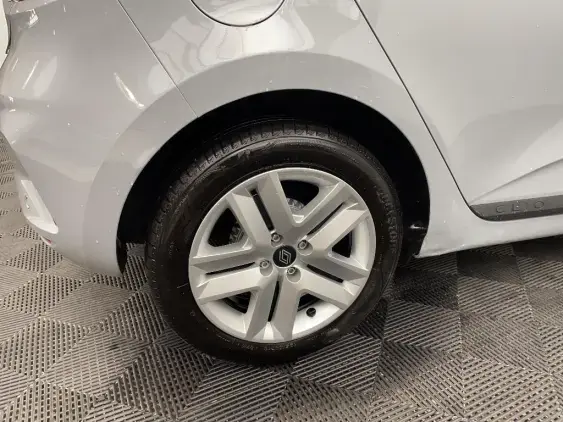 RENAULT CLIO V - voiture d'occasion - Photo 25