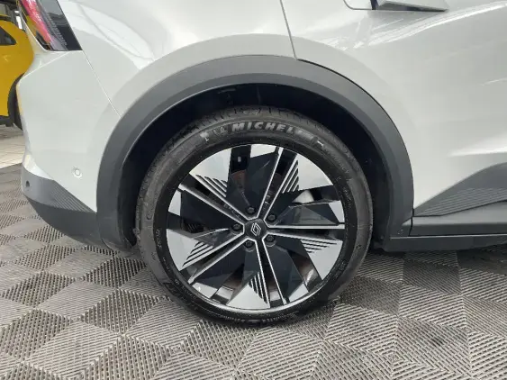 RENAULT SCENIC V ELECTRIQUE - voiture d'occasion - Photo 25