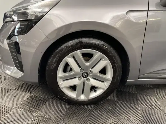 RENAULT CLIO V - voiture d'occasion - Photo 23