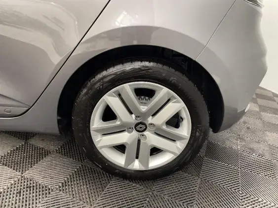 RENAULT CLIO V - voiture d'occasion - Photo 24