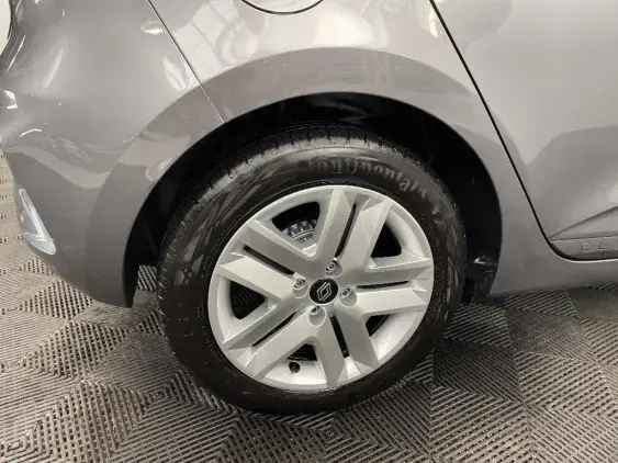 RENAULT CLIO V - voiture d'occasion - Photo 25