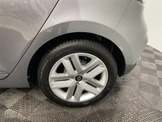 RENAULT CLIO V - voiture d'occasion - Photo 23