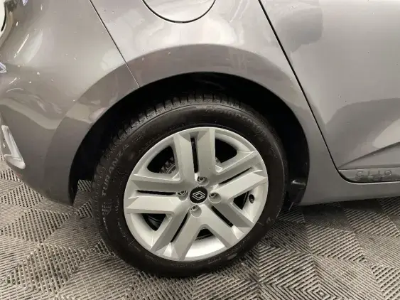 RENAULT CLIO V - voiture d'occasion - Photo 24