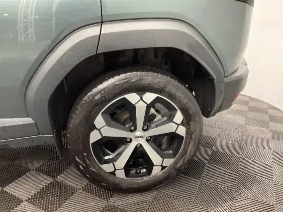 DACIA DUSTER III - voiture d'occasion - Photo 24