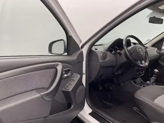 DACIA DUSTER - voiture d'occasion - Photo 18