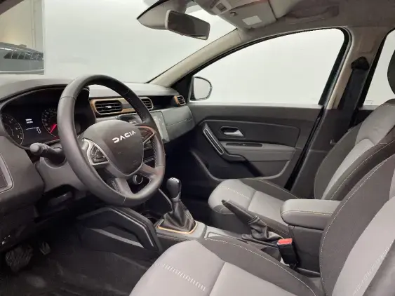 DACIA DUSTER II - voiture d'occasion - Photo 17