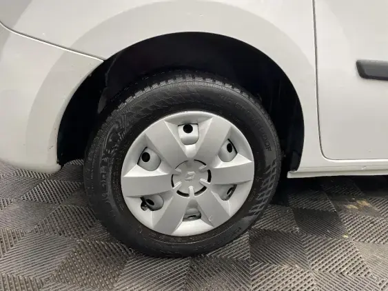 RENAULT KANGOO II - voiture d'occasion - Photo 23