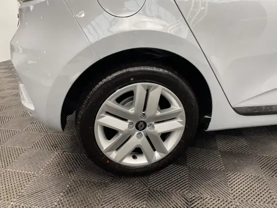 RENAULT CLIO V - voiture d'occasion - Photo 25