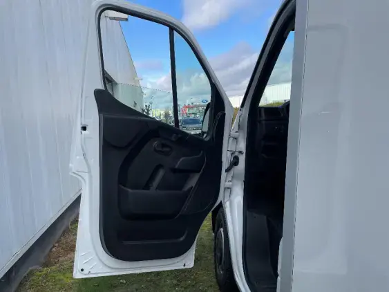 RENAULT MASTER FG III - voiture d'occasion - Photo 19