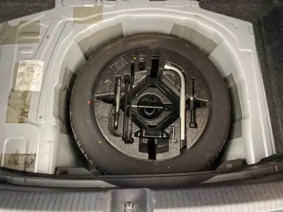 VOLKSWAGEN POLO VI - voiture d'occasion - Photo 15