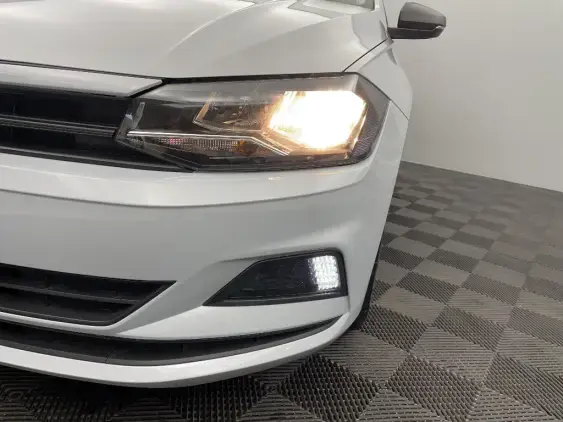 VOLKSWAGEN POLO VI - voiture d'occasion - Photo 20