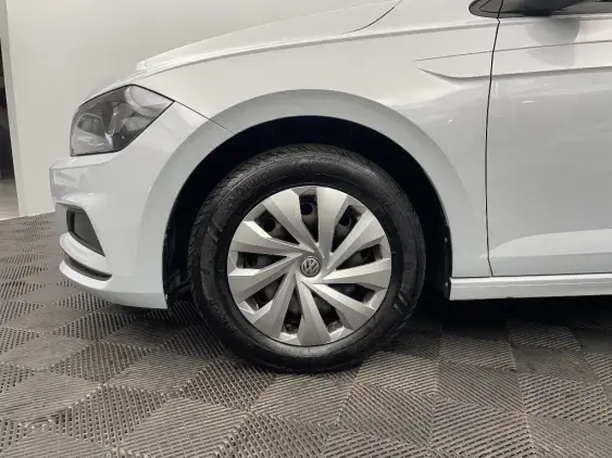 VOLKSWAGEN POLO VI - voiture d'occasion - Photo 21