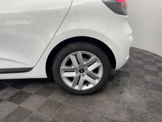 RENAULT CLIO V - voiture d'occasion - Photo 24