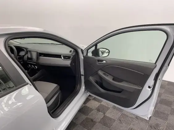 RENAULT CLIO V - voiture d'occasion - Photo 20