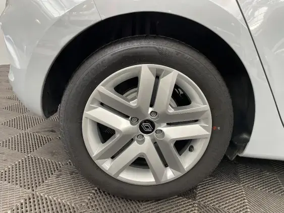 RENAULT CLIO V - voiture d'occasion - Photo 25