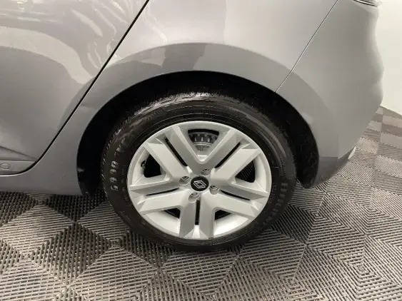 RENAULT CLIO V - voiture d'occasion - Photo 24