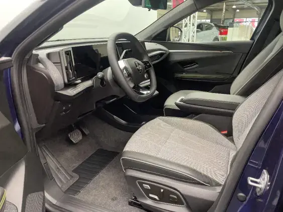 RENAULT SCENIC V ELECTRIQUE - voiture d'occasion - Photo 18