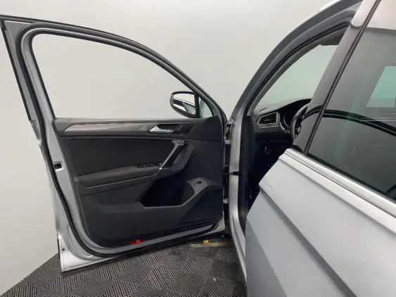 VOLKSWAGEN TIGUAN II - voiture d'occasion - Photo 19