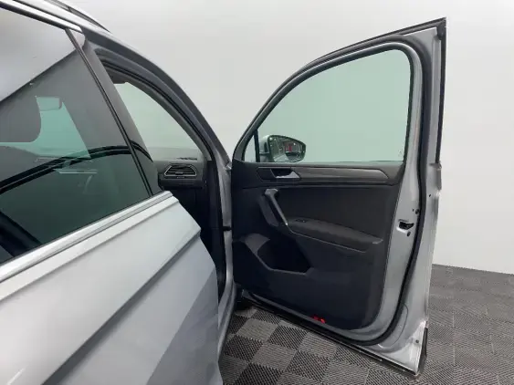 VOLKSWAGEN TIGUAN II - voiture d'occasion - Photo 20