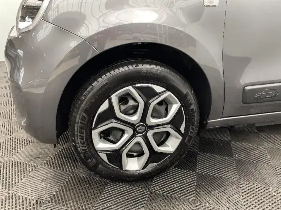 RENAULT TWINGO ELECTRIQUE III - voiture d'occasion - Photo 20