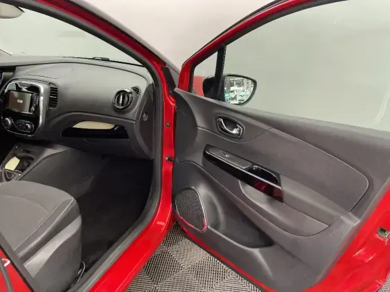 RENAULT CAPTUR - voiture d'occasion - Photo 20