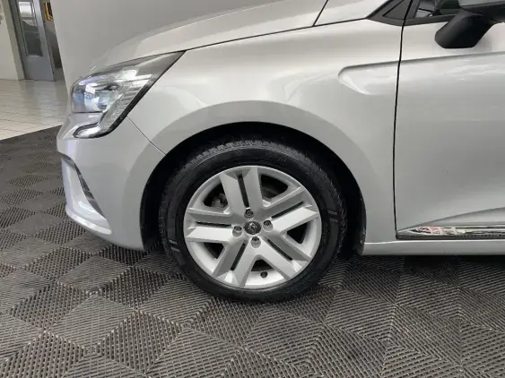 RENAULT CLIO V - voiture d'occasion - Photo 23