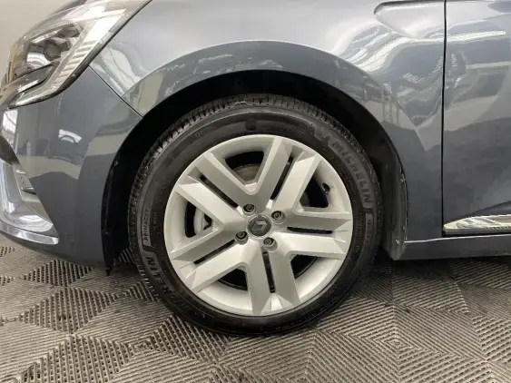 RENAULT CLIO V - voiture d'occasion - Photo 23