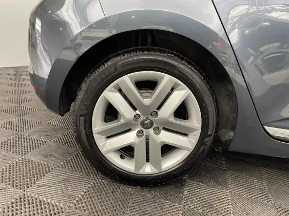 RENAULT CLIO V - voiture d'occasion - Photo 25