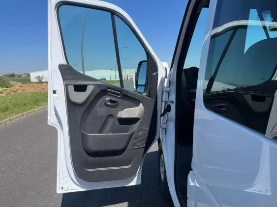 RENAULT MASTER III - voiture d'occasion - Photo 19