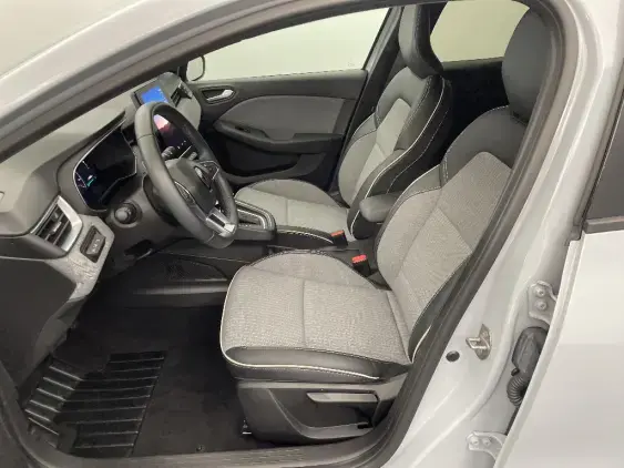 RENAULT CLIO V - voiture d'occasion - Photo 18