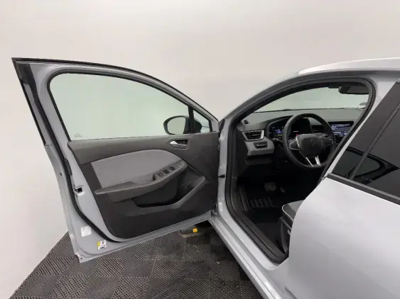 RENAULT CLIO V - voiture d'occasion - Photo 19