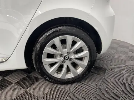 RENAULT CLIO V - voiture d'occasion - Photo 24