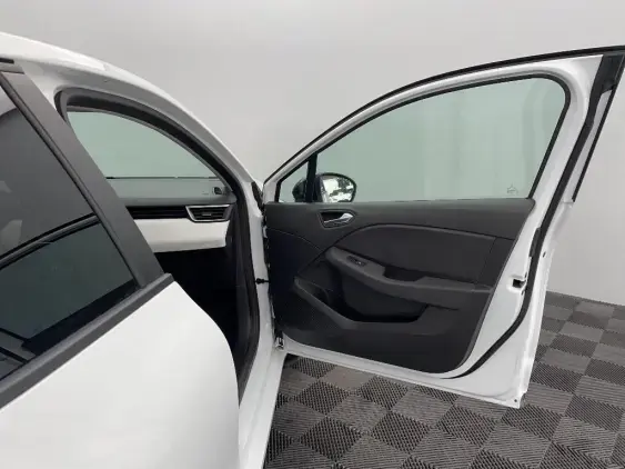 RENAULT CLIO V - voiture d'occasion - Photo 20