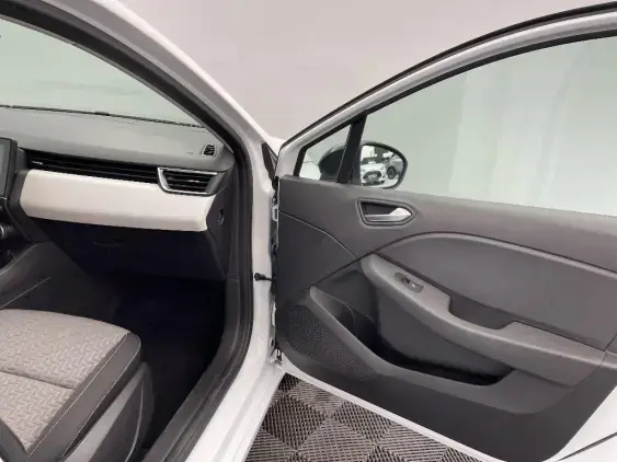 RENAULT CLIO V - voiture d'occasion - Photo 20