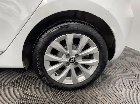 RENAULT CLIO V - voiture d'occasion - Photo 23