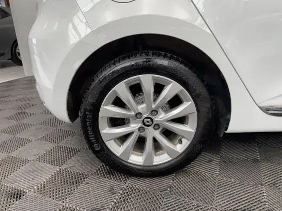 RENAULT CLIO V - voiture d'occasion - Photo 24