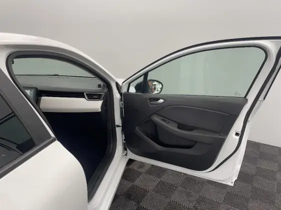 RENAULT CLIO V - voiture d'occasion - Photo 20