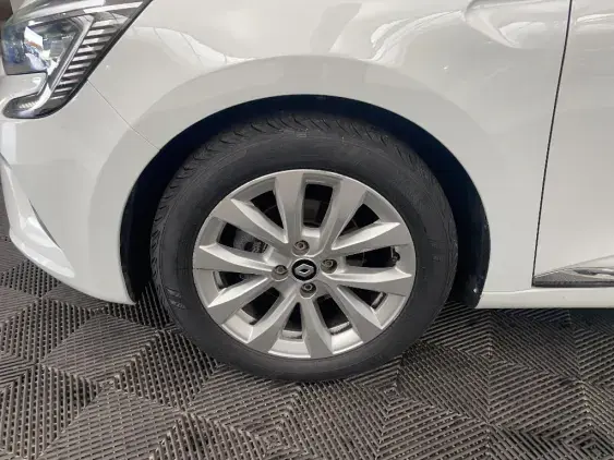 RENAULT CLIO V - voiture d'occasion - Photo 23