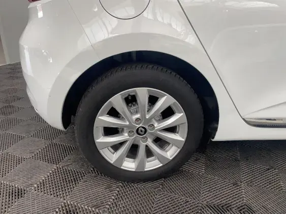 RENAULT CLIO V - voiture d'occasion - Photo 25