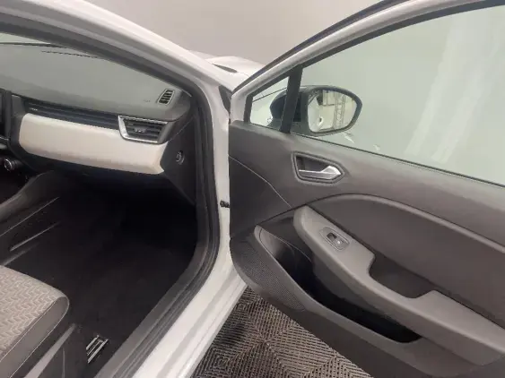 RENAULT CLIO V - voiture d'occasion - Photo 20