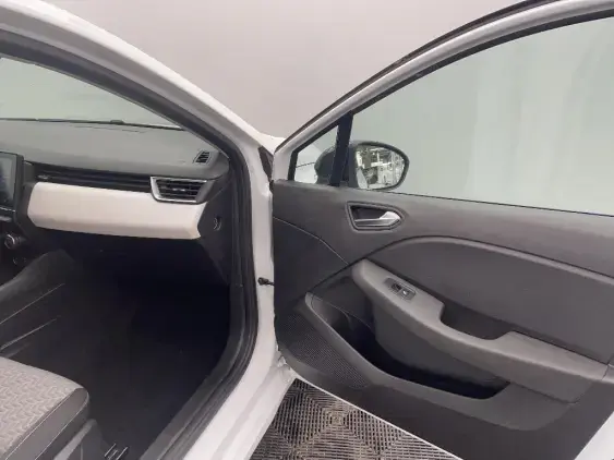 RENAULT CLIO V - voiture d'occasion - Photo 19