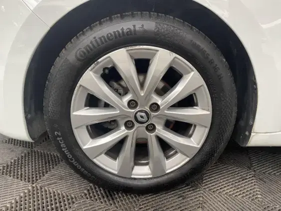 RENAULT CLIO V - voiture d'occasion - Photo 21