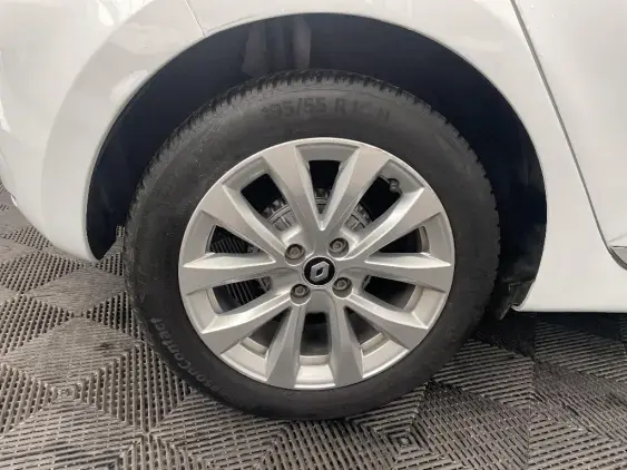 RENAULT CLIO V - voiture d'occasion - Photo 23