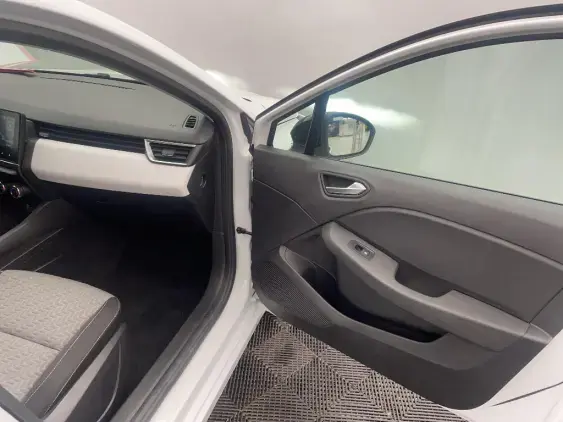 RENAULT CLIO V - voiture d'occasion - Photo 20