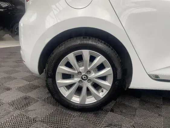 RENAULT CLIO V - voiture d'occasion - Photo 24