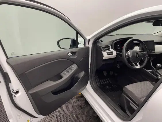 RENAULT CLIO V - voiture d'occasion - Photo 19