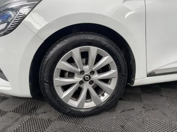 RENAULT CLIO V - voiture d'occasion - Photo 22